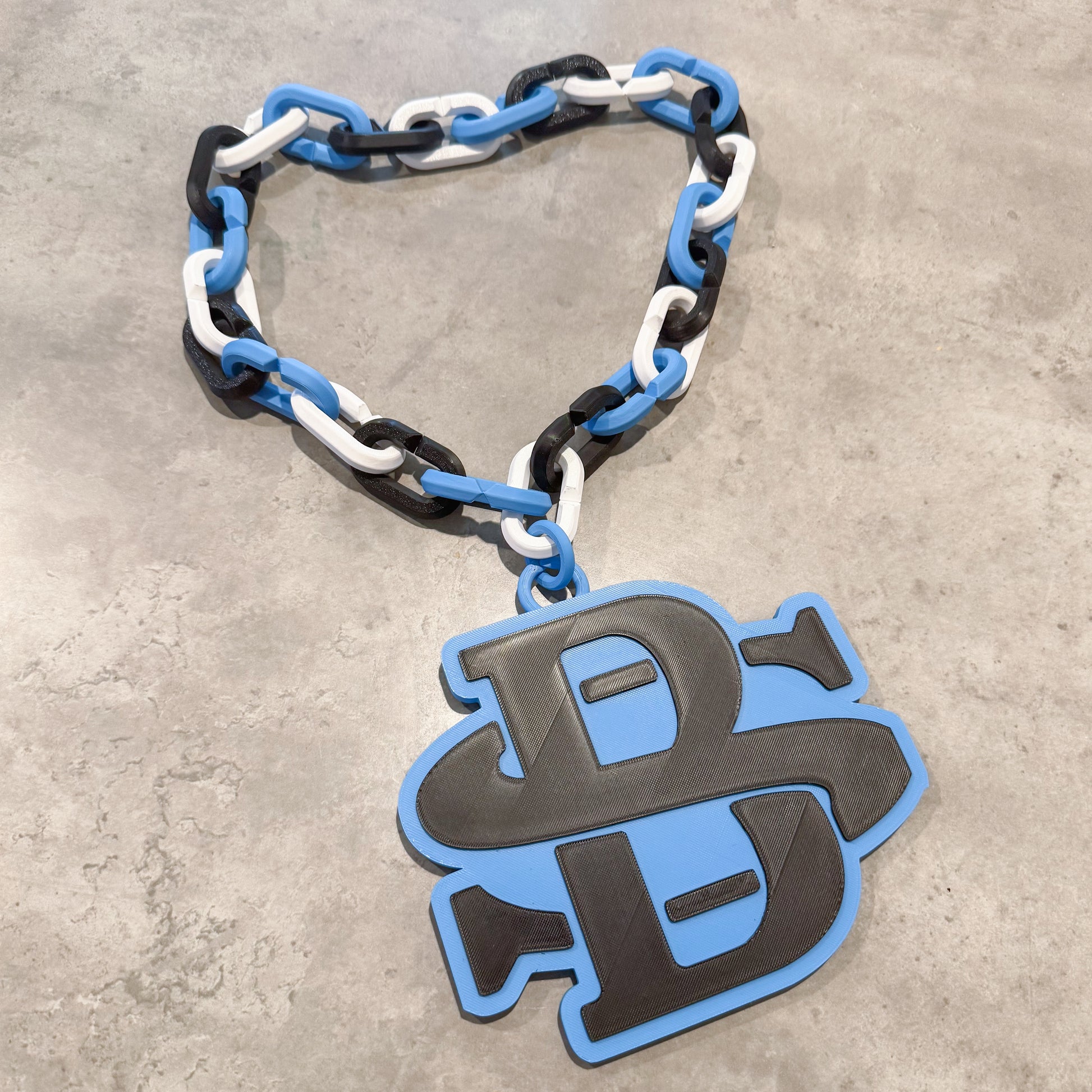Oversized sport team hype chain